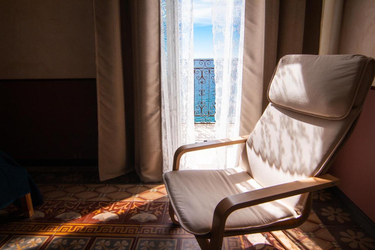 B&B Le finestre sul mare Taranto Esterno foto